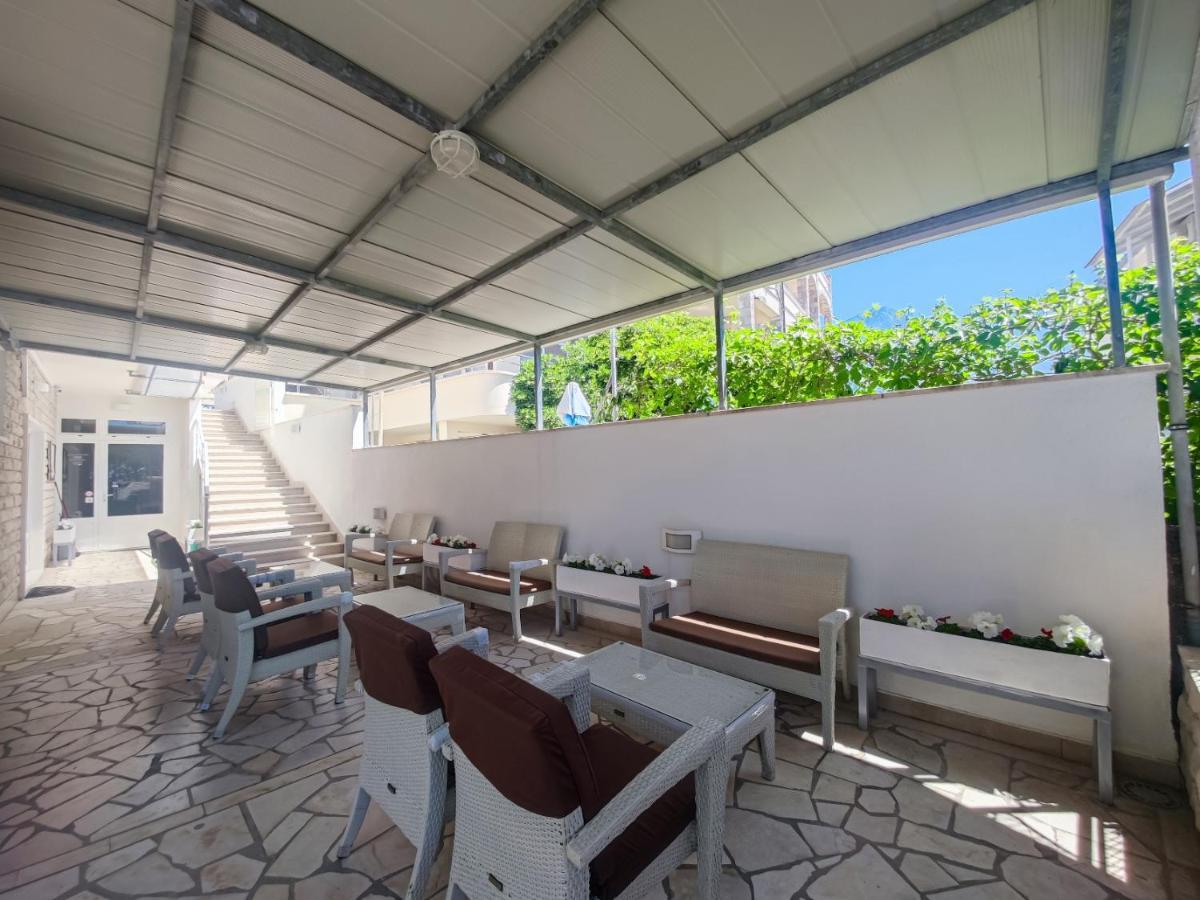 B&B Villa Ivona Baška Voda Exterior foto
